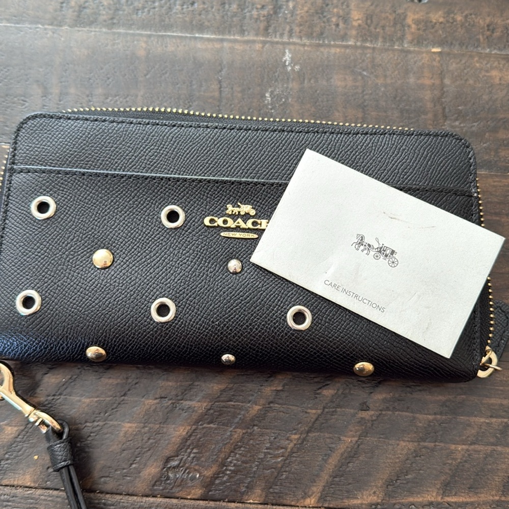 Coach Black Accordian Zip Wallet with Grommets - Picture 3 of 4